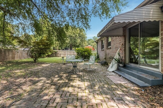 Building Photo - 4815 Danby Dr