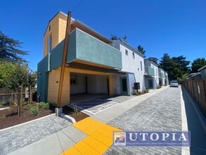 Building Photo - 3Bd/2Ba Townhouse Style Home with Office/Den and Garage- Centrally Located, Easy Commute