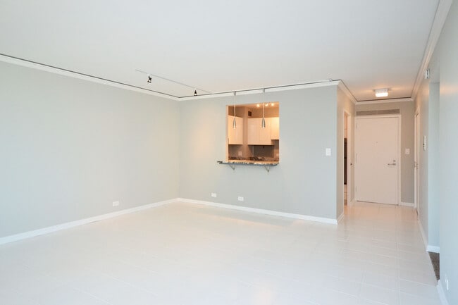 Building Photo - 3600 N Lake Shore Dr