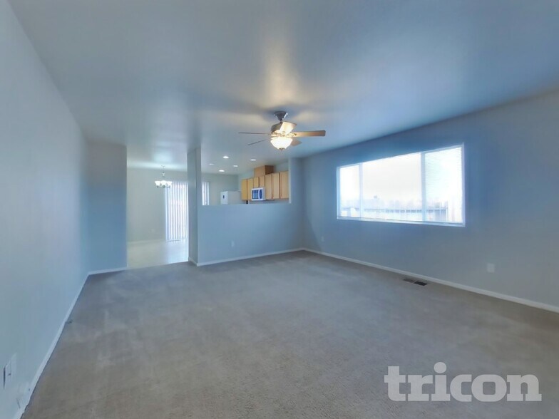 Building Photo - 7711 Mariner Cove Dr