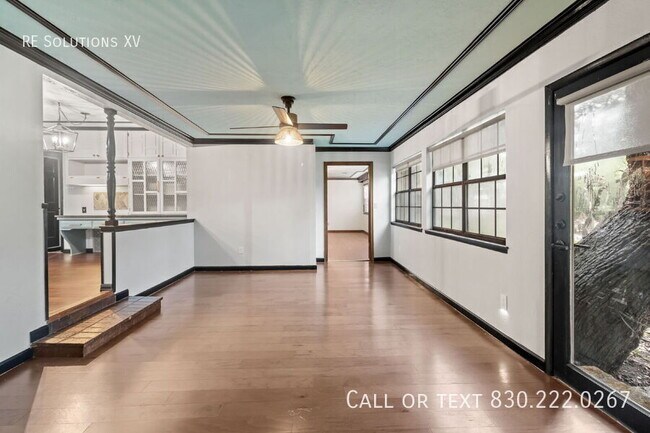 Building Photo - 28160 Windwood Dr E