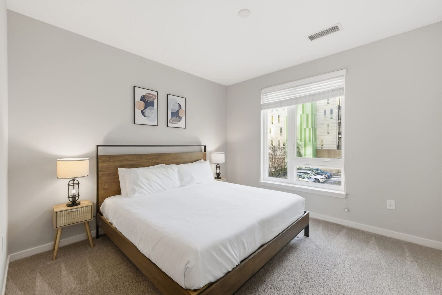 Building Photo - 421 E Market St