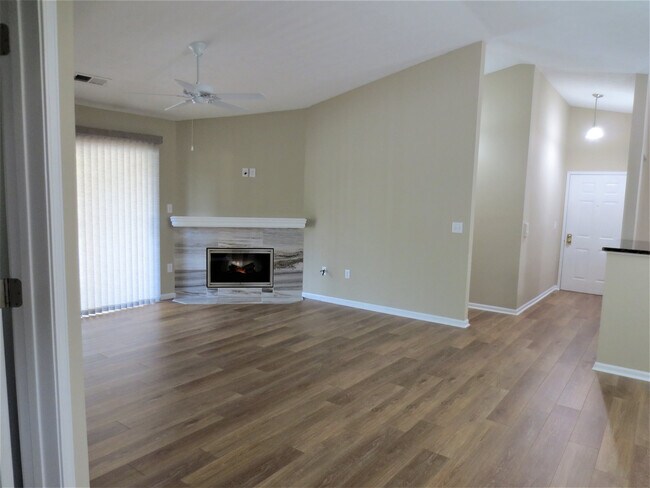 Building Photo - 34 Rio Grande Cir