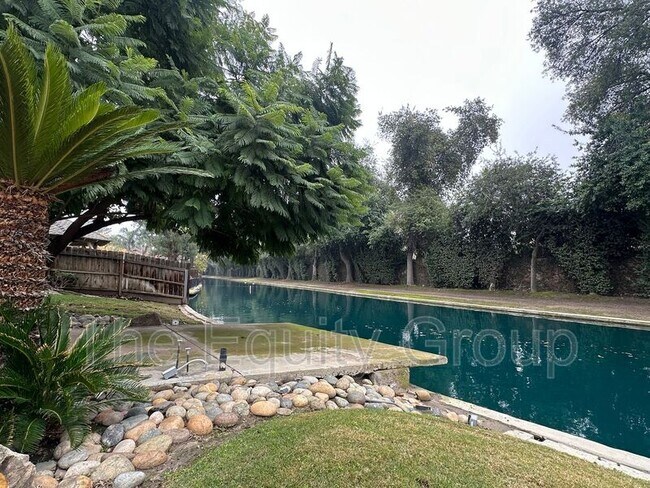 Building Photo - 5503 W Sweet Dr