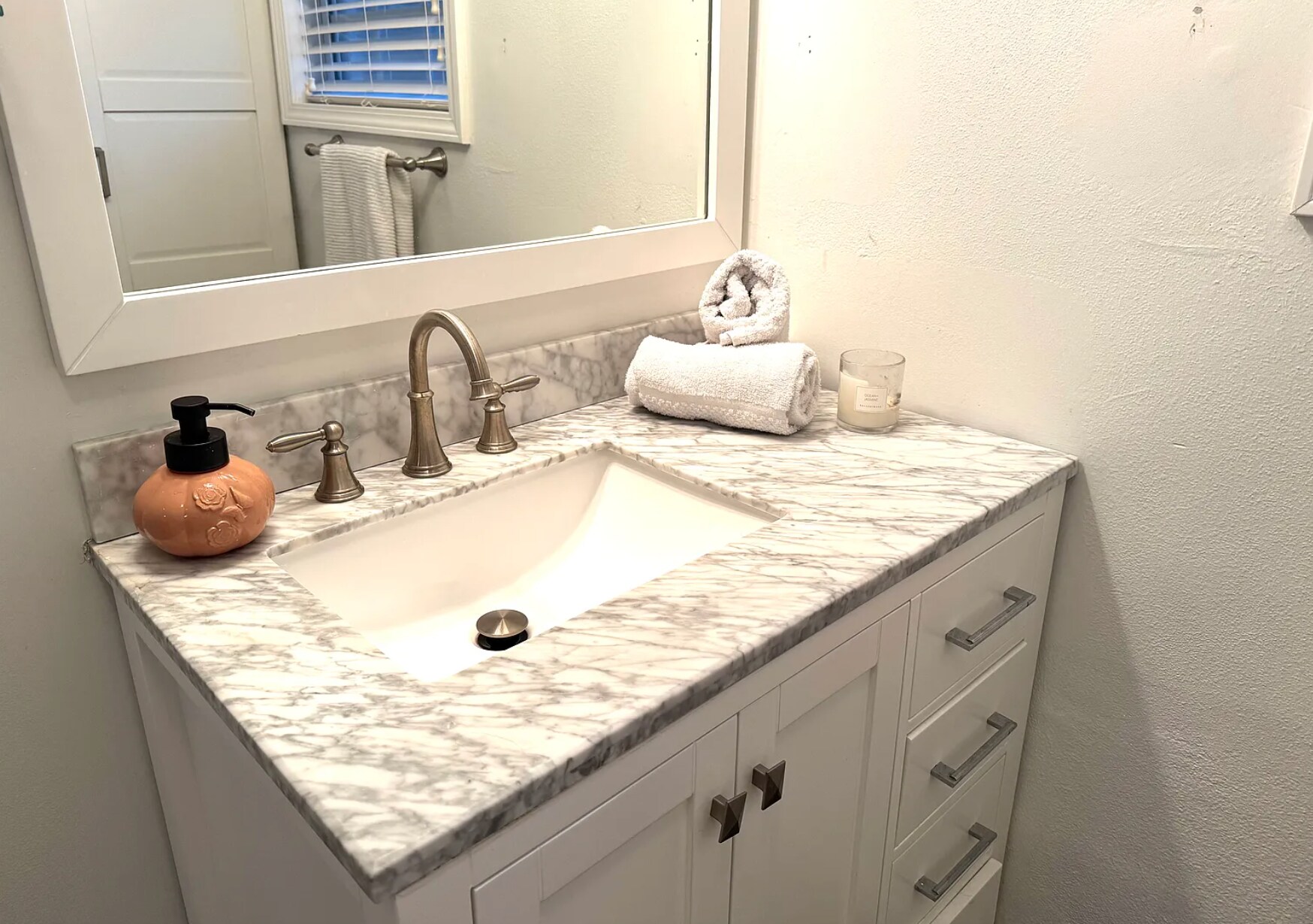 Second Floor Bathroom - 559 Morgan St NE