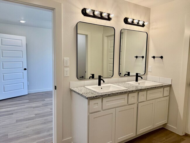 Building Photo - Gorgeous Brand New Build 4/2/2 in Coveted Wolfforth Neighborhood!