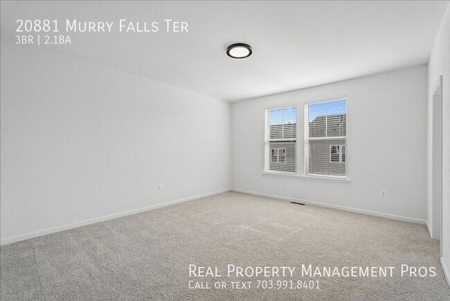 Building Photo - 20881 Murry Fls Ter