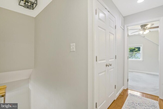 Building Photo - 6024 Rixey Dr