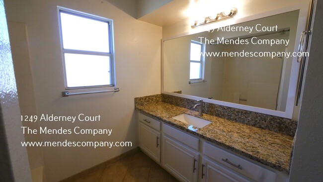 Building Photo - 1249 Alderney Ct