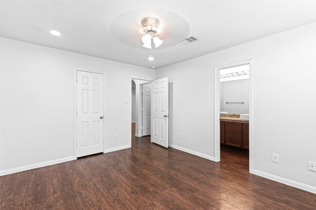Building Photo - 2430 High Island Way