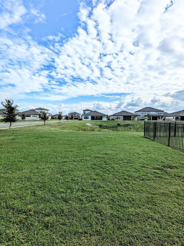 Building Photo - 13089 Oak Hill Way