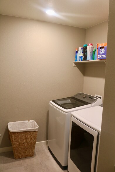 Building Photo - 6103 B Street Rd