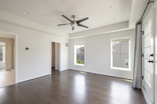 Building Photo - 2375 Wyeth St