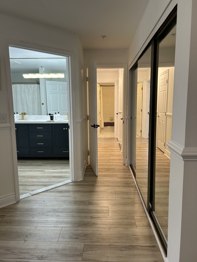 Building Photo - 131 Square Rigger Way