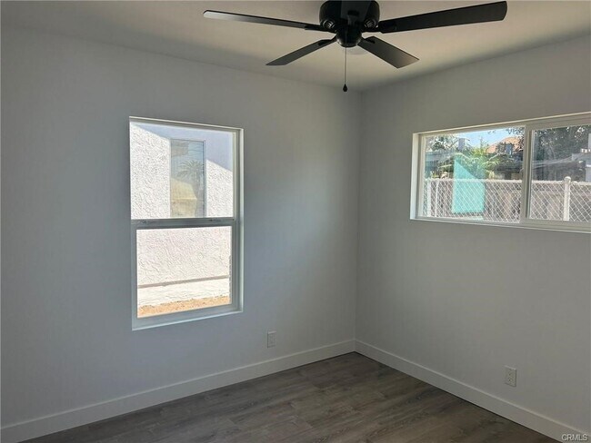 Building Photo - 3863 California Ave