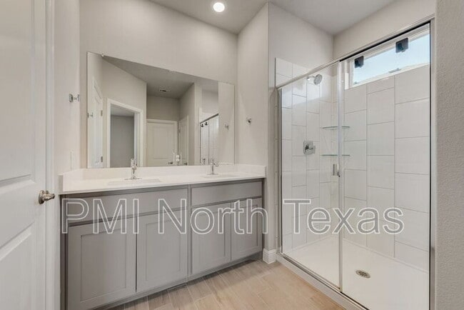 Building Photo - 11508 Harp Ln