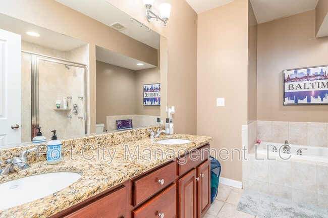 Building Photo - 9 Yogurt Ln