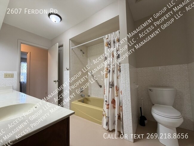 Building Photo - 2607 Ferdon Rd