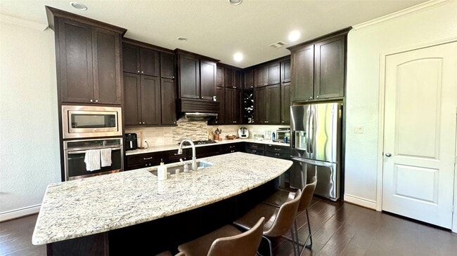 Building Photo - 27 Jonquil Pl