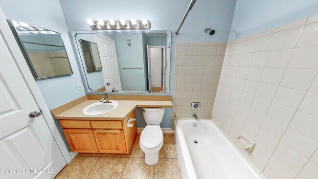 Building Photo - 225 S Tropical Trail