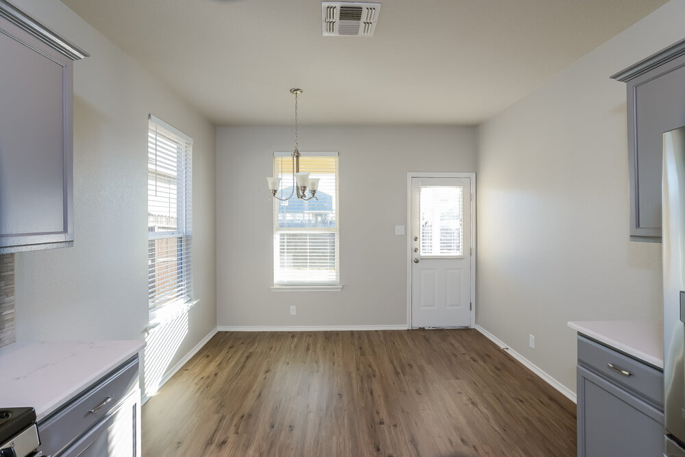 Building Photo - 654 Sea Eagle