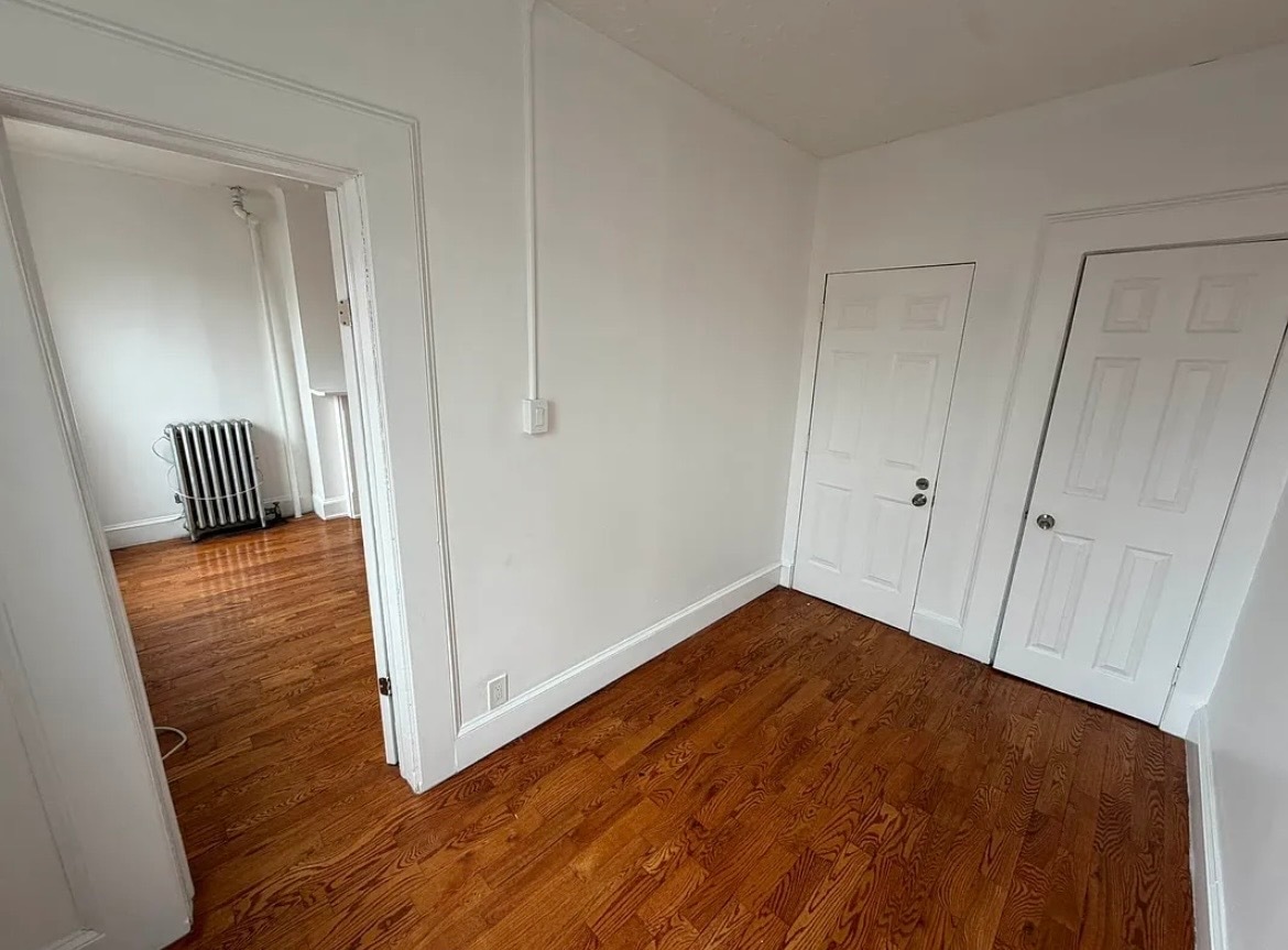 Building Photo - 981 Hancock St