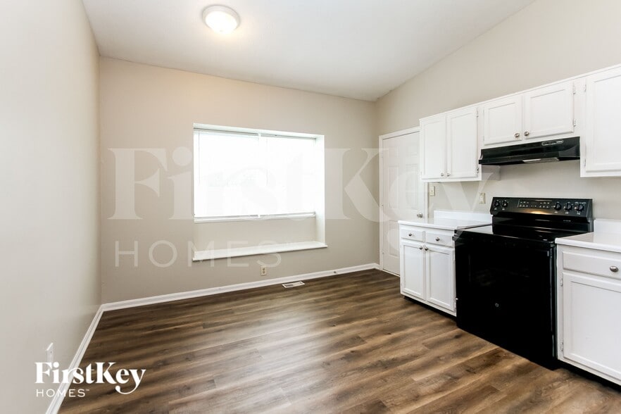 Building Photo - 3912 Truro Ct