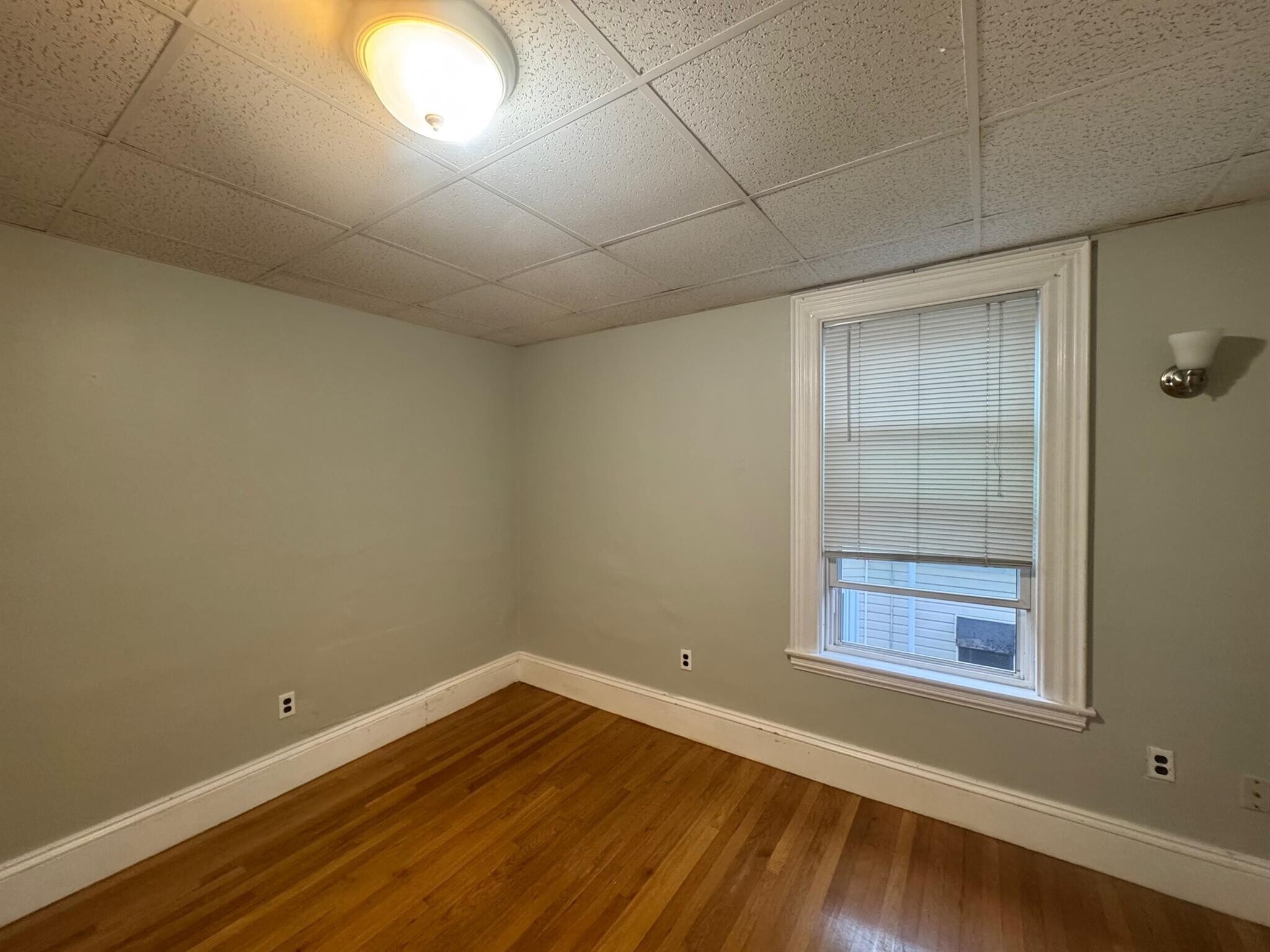 Building Photo - 106 Highland Ave