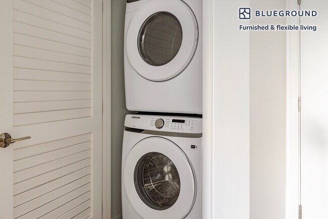 Building Photo - 1200 Rickabaugh Wy