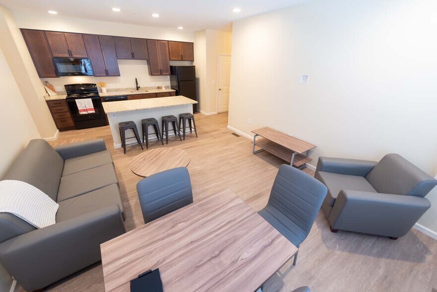 Tower Hill Landings 50 Rolens Dr Kingston RI 02881 Apartment Finder