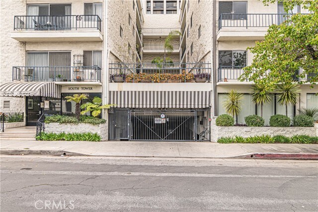 Primary Photo - 1115 S Elm Dr
