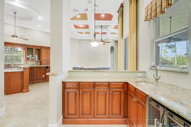 Building Photo - 11985 Carnegie Pl