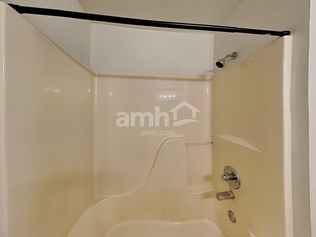 Building Photo - 16961 SW Cashew Way