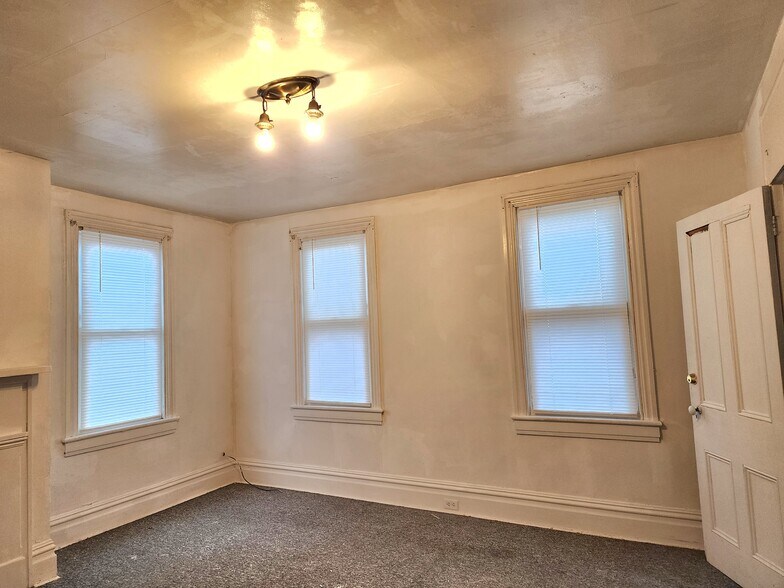 Bedroom 3 - Master - 404 E Market St