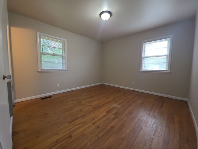Building Photo - 4504 Sparkman Dr NW