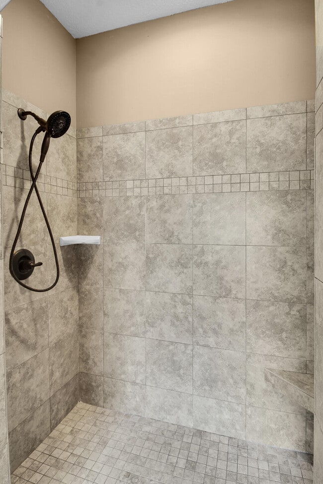 Building Photo - 6791 Flintwood St