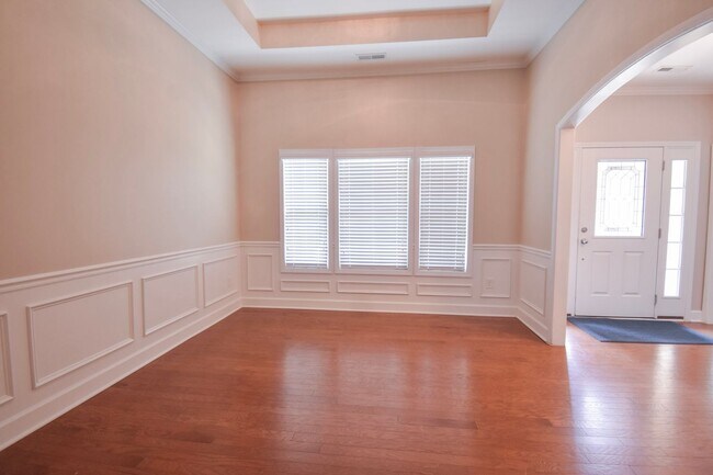 Building Photo - 4 Bedroom 2 Bathroom Home in Anderson Creek