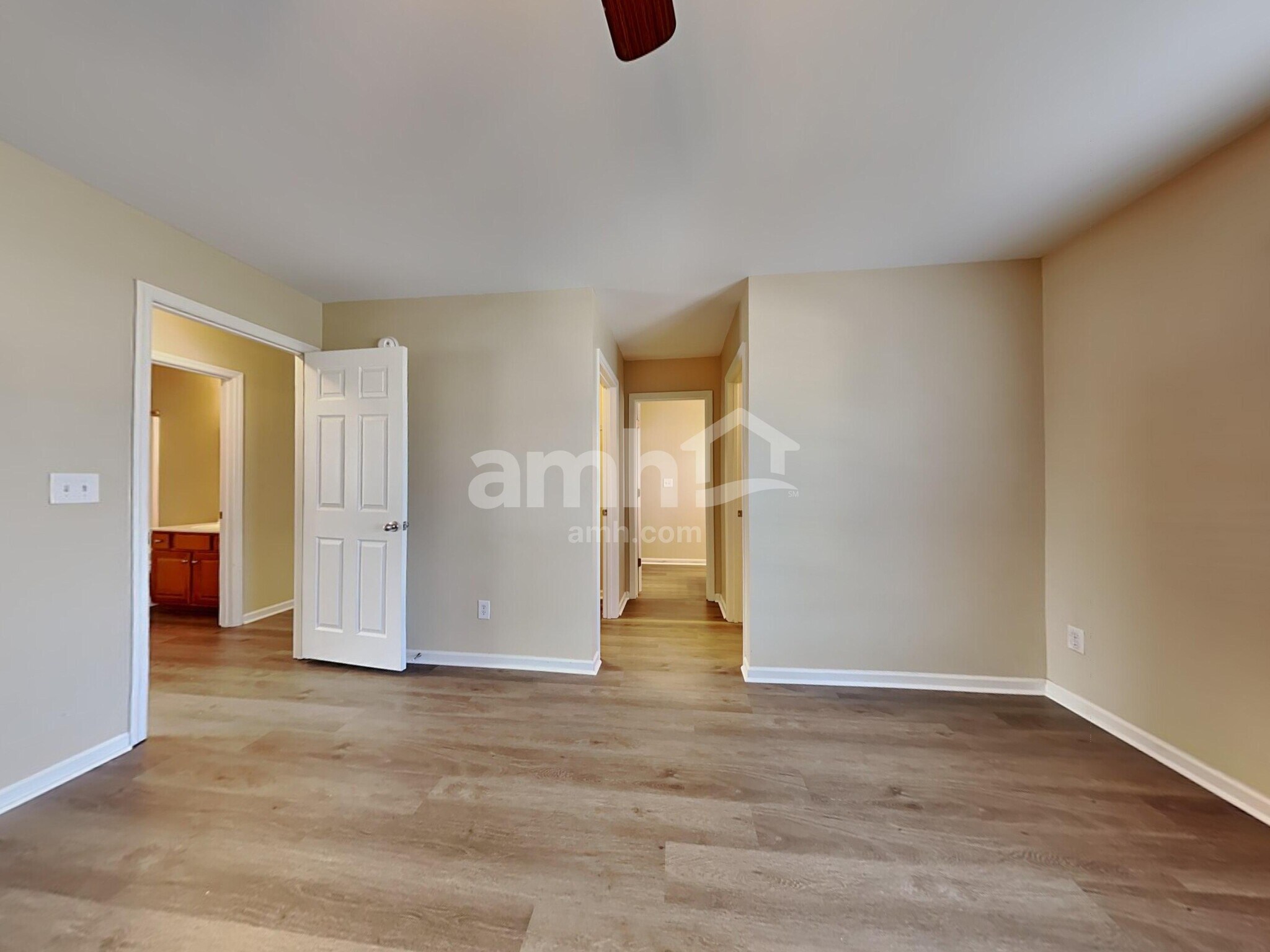 Building Photo - 241 Emerald Isle Dr