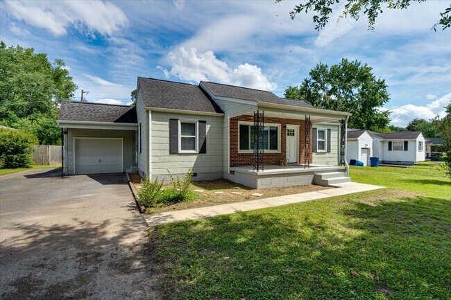 Building Photo - 3 BR 1 BA for Rent - 37415