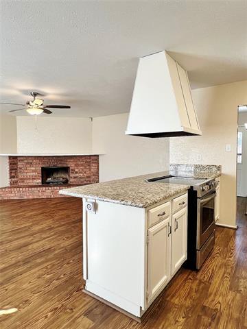 Building Photo - 7132 Nutmeg Ln