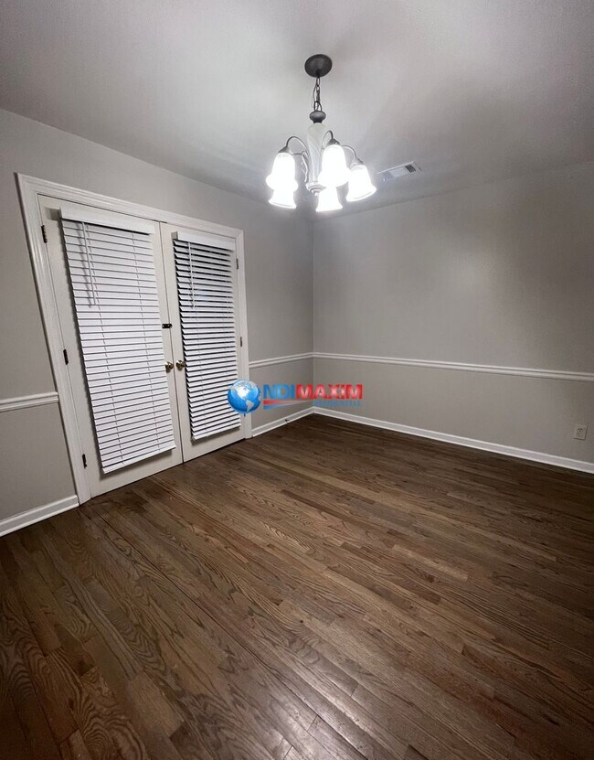 Building Photo - COMING SOON! Renovated home in central Lawrenceville