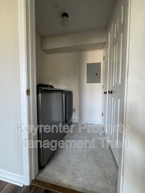 Building Photo - 3646 Morris Farm Dr