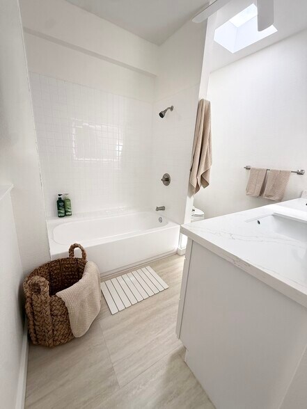 Building Photo - 44-109 Keaalau Pl