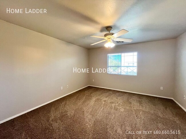 Building Photo - Charming 3 Bed, 2.5 Bath Gilbert Home - Co...