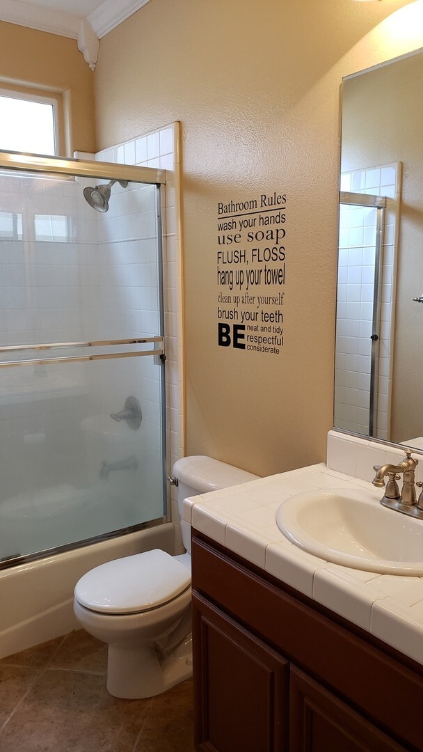 Building Photo - Beautiful Traditions Single Story Home is Centrally Located Near Shopping/101 Frwy