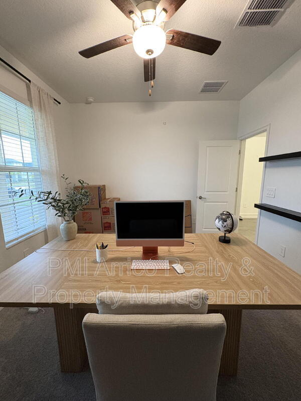 Building Photo - 11679 74th Cir E