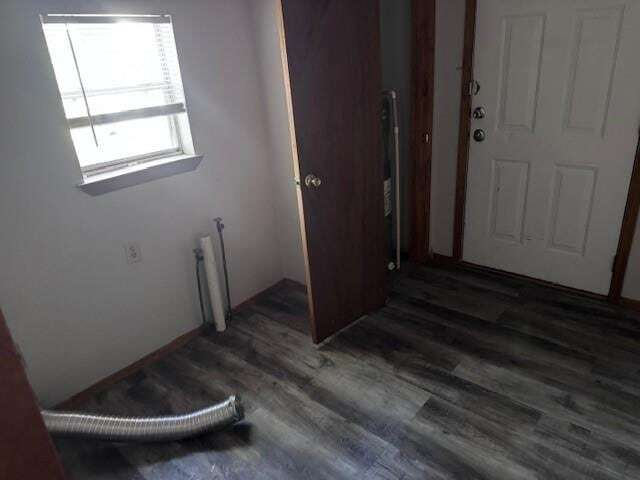 Building Photo - 121 8th St SE