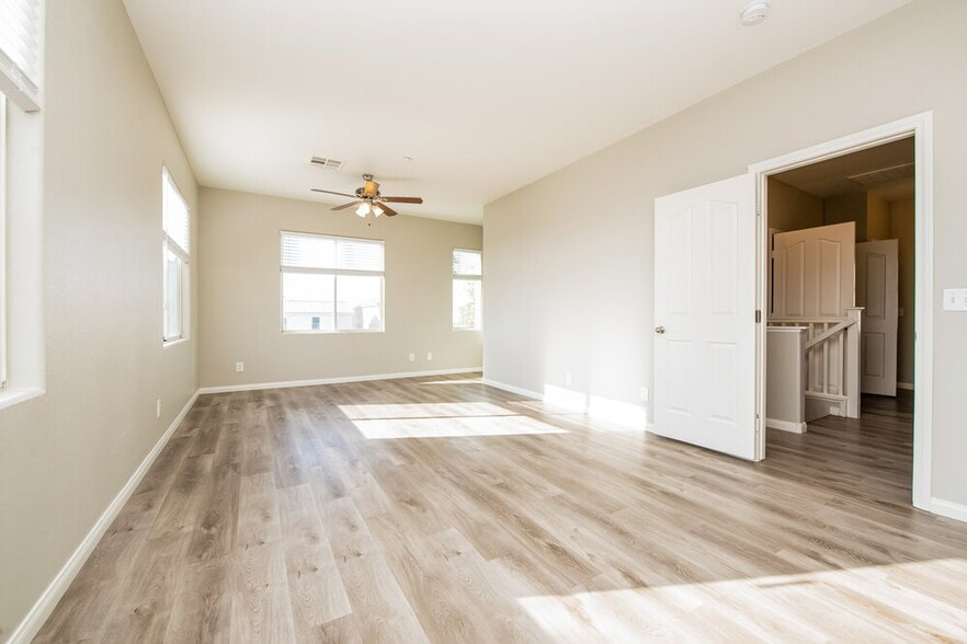 Building Photo - 7204 Amber Cascade Ct