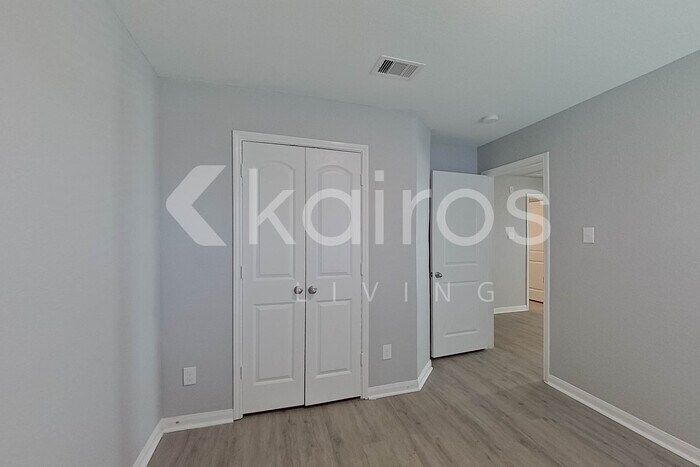 Building Photo - 5611 Littoral Rd