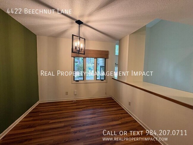 Building Photo - 4422 Beechnut Ln